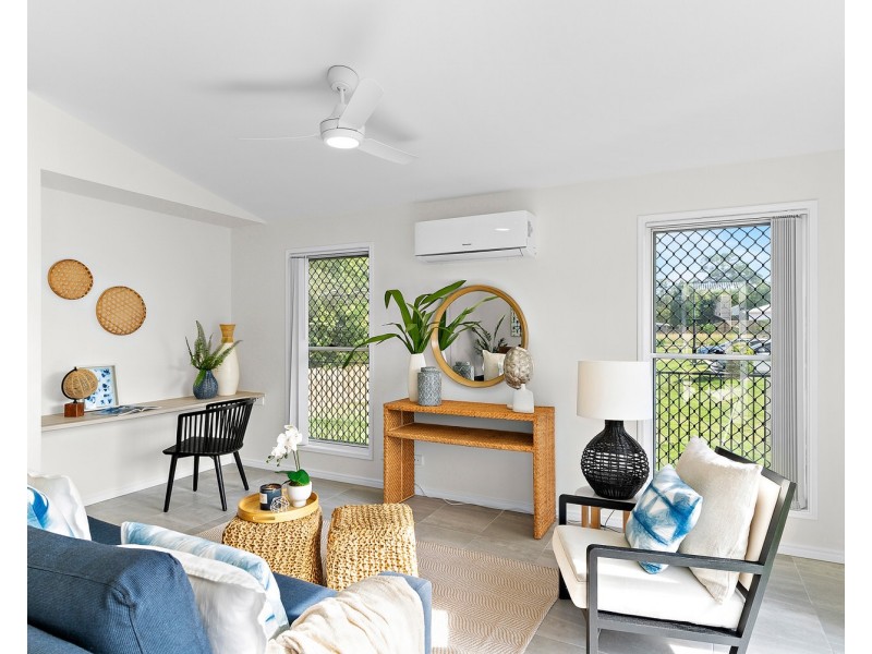 6 Bimbadean Circuit, Southside QLD 4570