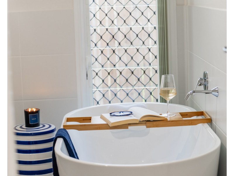 6 Bimbadean Circuit, Southside QLD 4570