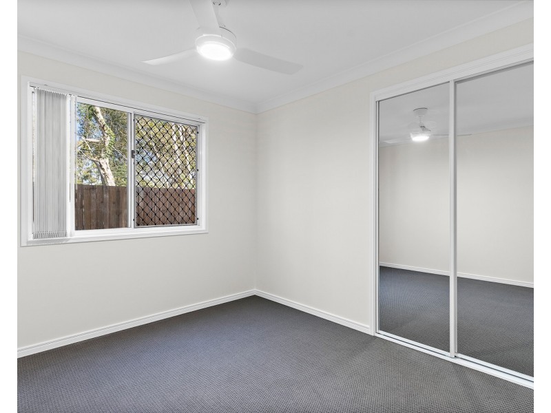 6 Bimbadean Circuit, Southside QLD 4570