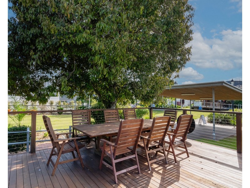 14 Bury Street, Nambour QLD 4560