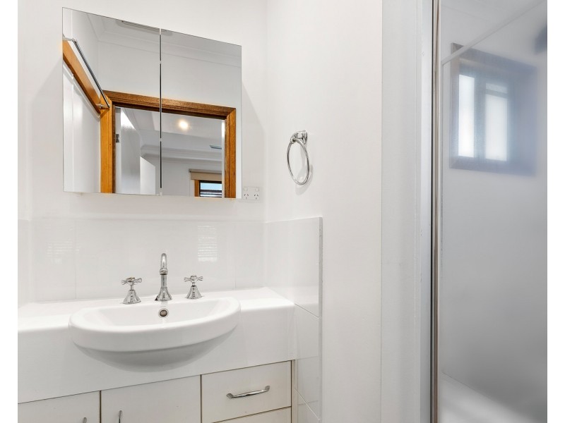 4 Edwin Road, Buderim QLD 4556