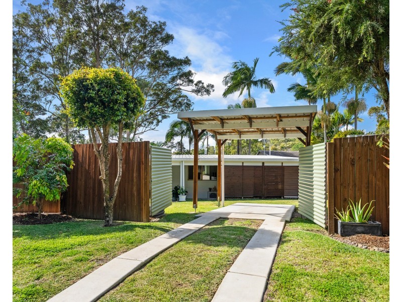 4 Edwin Road, Buderim QLD 4556