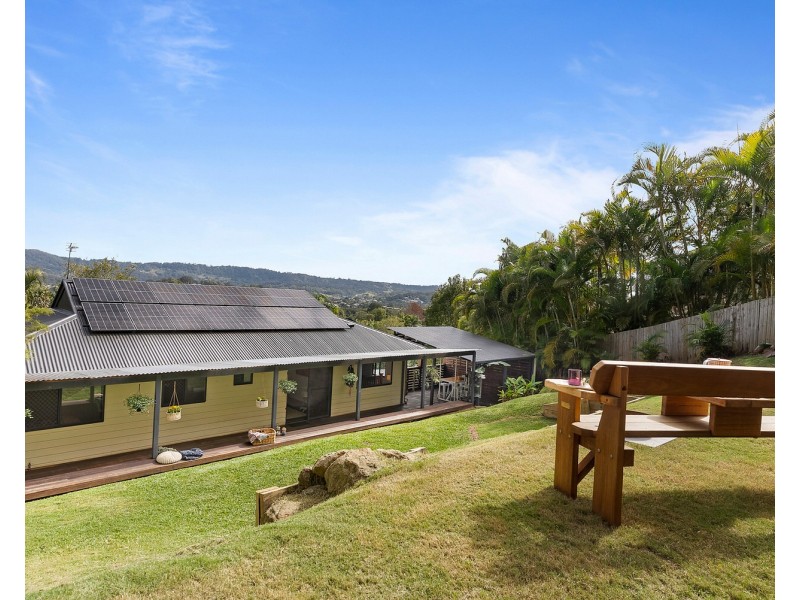 8 Kooyonga Court, Nambour QLD 4560
