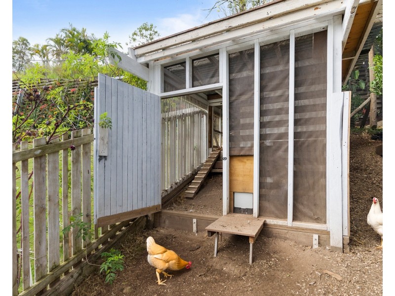 8 Kooyonga Court, Nambour QLD 4560