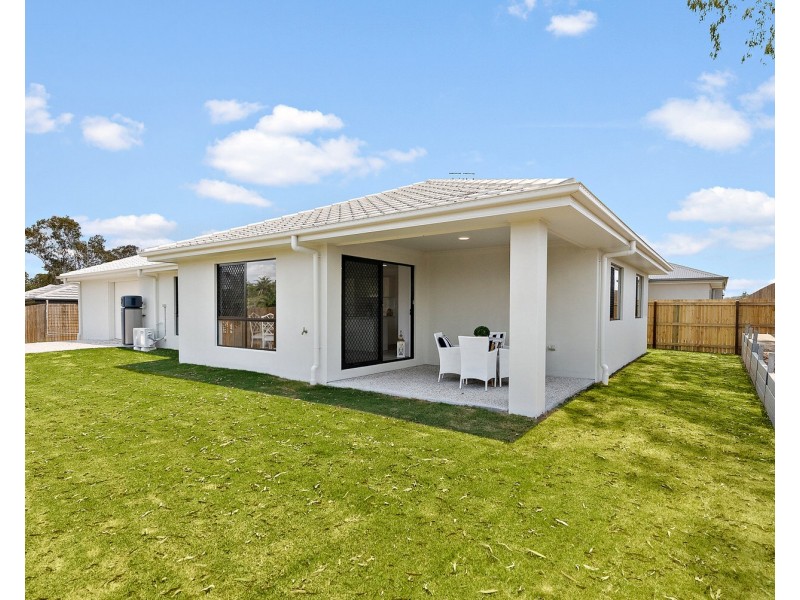 20 Bimbadean Circuit, Southside QLD 4570