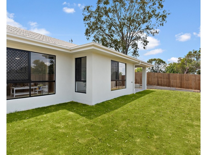 20 Bimbadean Circuit, Southside QLD 4570