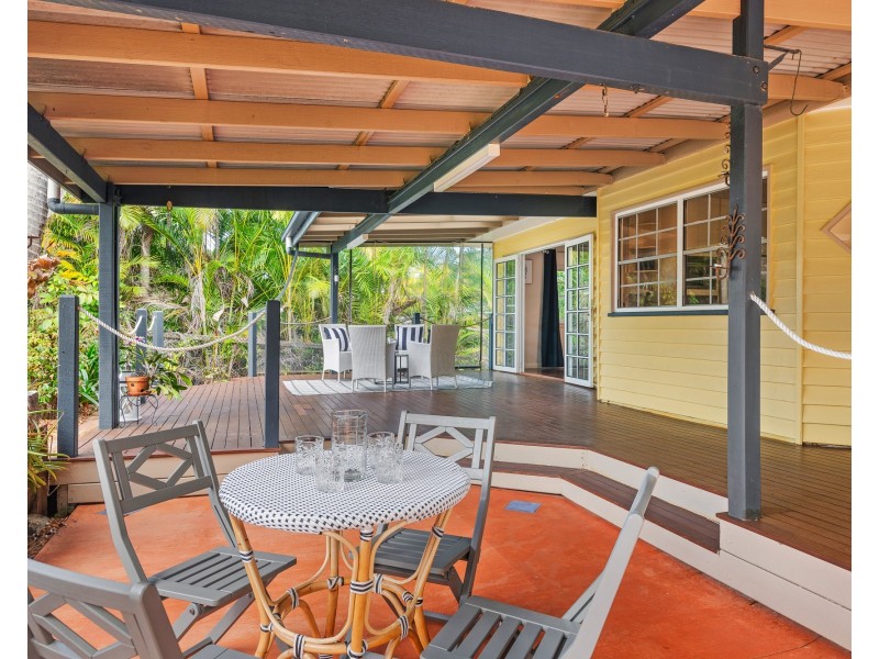 14 Laurel Avenue, Nambour QLD 4560