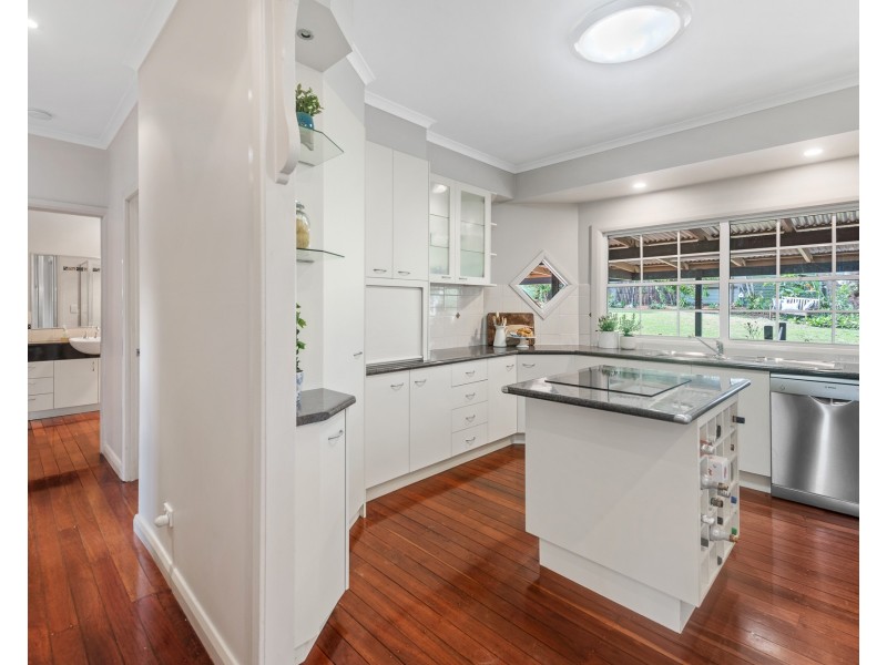 14 Laurel Avenue, Nambour QLD 4560