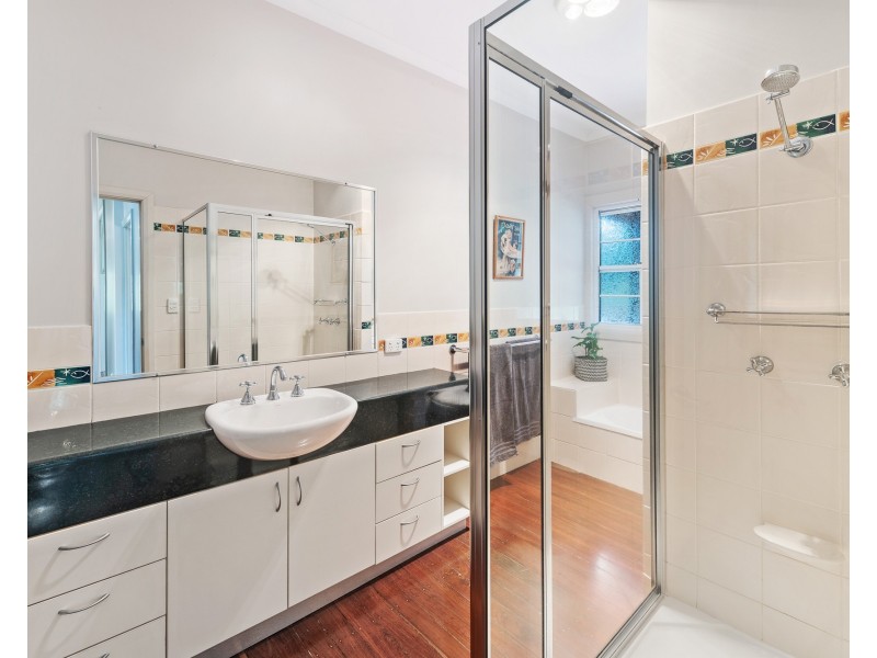 14 Laurel Avenue, Nambour QLD 4560