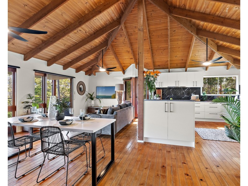 270 Hunchy Road, Hunchy QLD 4555