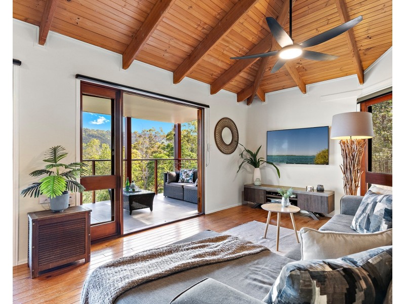 270 Hunchy Road, Hunchy QLD 4555