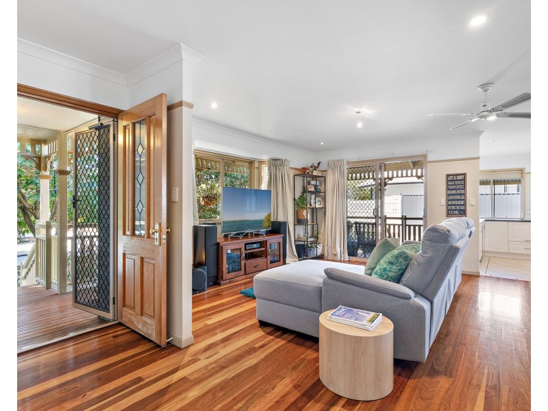 36 Palmwoods School Rd, Palmwoods QLD 4555