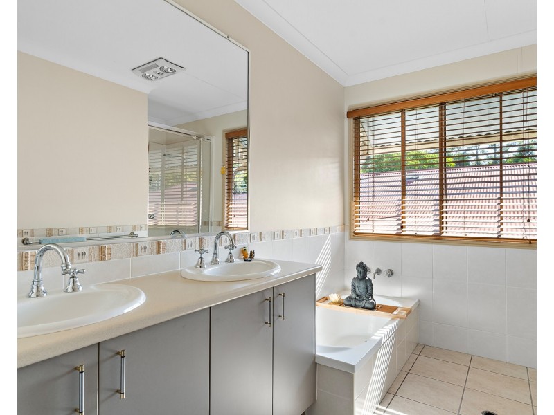 36 Palmwoods School Rd, Palmwoods QLD 4555