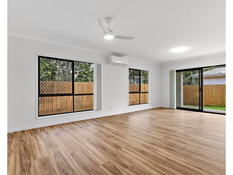 10 Bimbadean Circuit, Southside QLD 4570