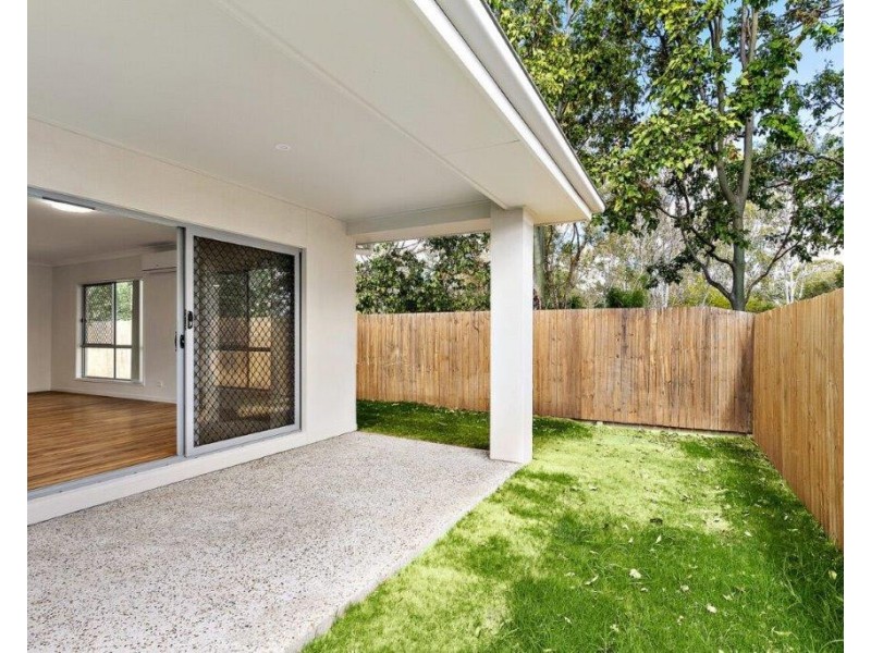 10 Bimbadean Circuit, Southside QLD 4570