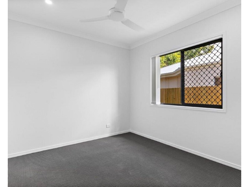 10 Bimbadean Circuit, Southside QLD 4570