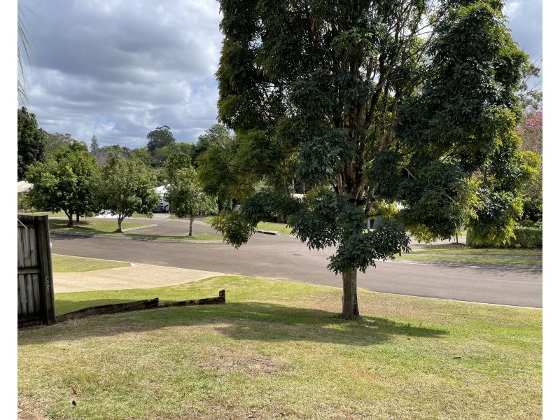 22 Merriman Court, Palmwoods QLD 4555