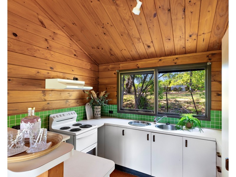 124 Western Avenue, Montville QLD 4560