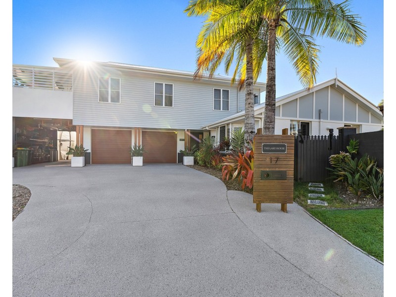 17 Lakeshore Place, Little Mountain QLD 4551