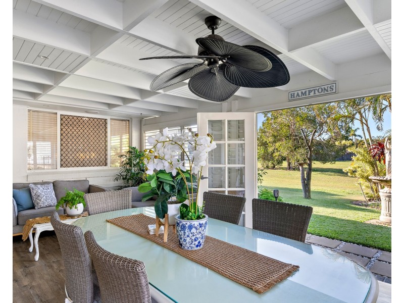 17 Lakeshore Place, Little Mountain QLD 4551