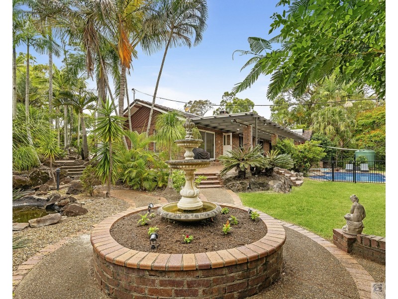 6 Nakula Street, Gaven QLD 4211