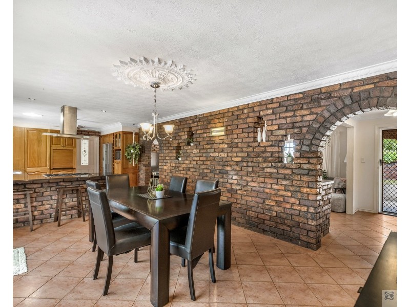 6 Nakula Street, Gaven QLD 4211