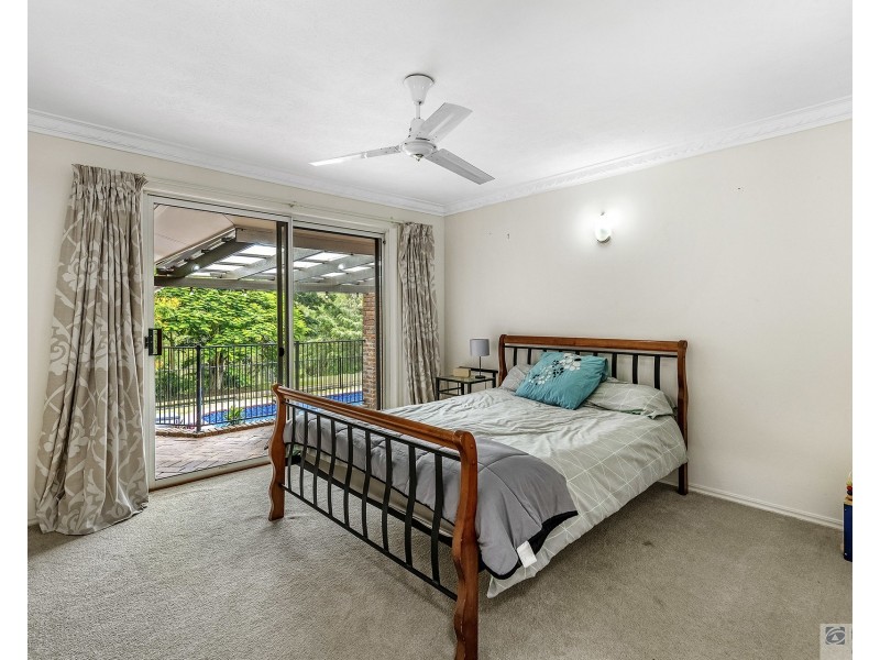 6 Nakula Street, Gaven QLD 4211