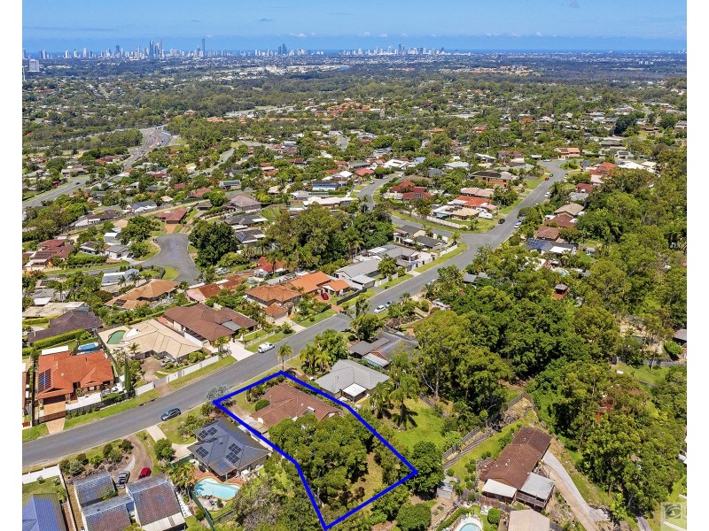 25 Quigan Terrace, Highland Park QLD 4211