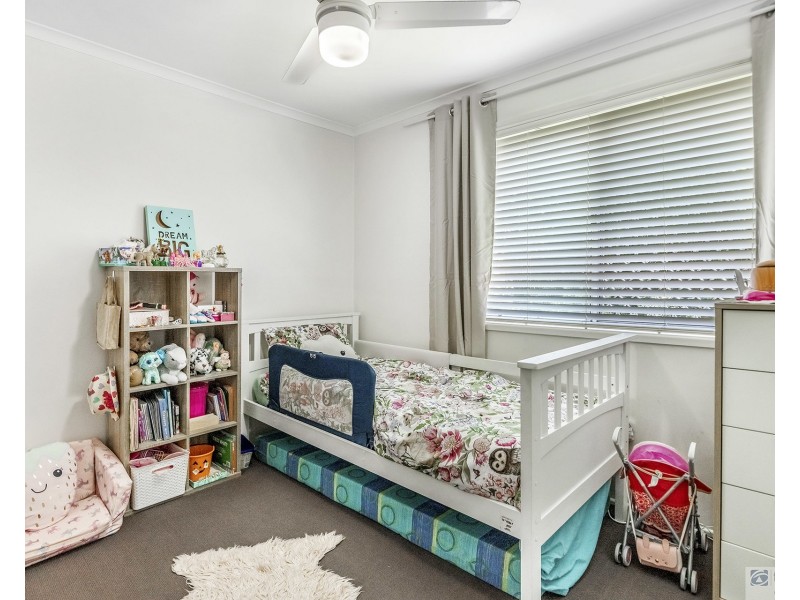 25 Quigan Terrace, Highland Park QLD 4211