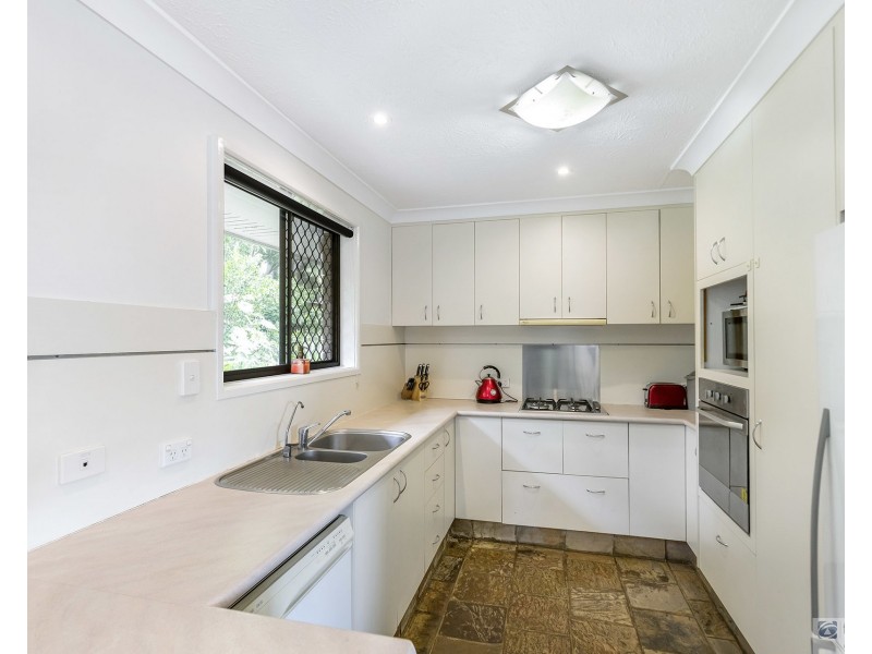 16 Kambalda Court, Worongary QLD 4213