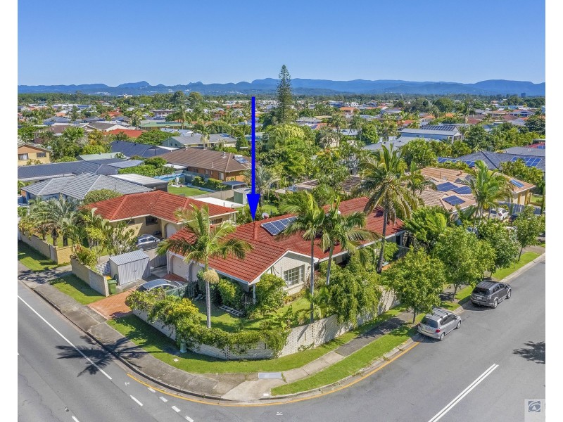 65 Arcadia Drive, Mermaid Waters QLD 4218