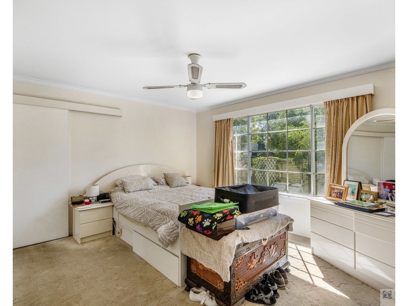 65 Arcadia Drive, Mermaid Waters QLD 4218