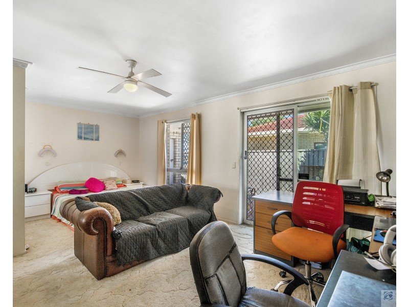 65 Arcadia Drive, Mermaid Waters QLD 4218