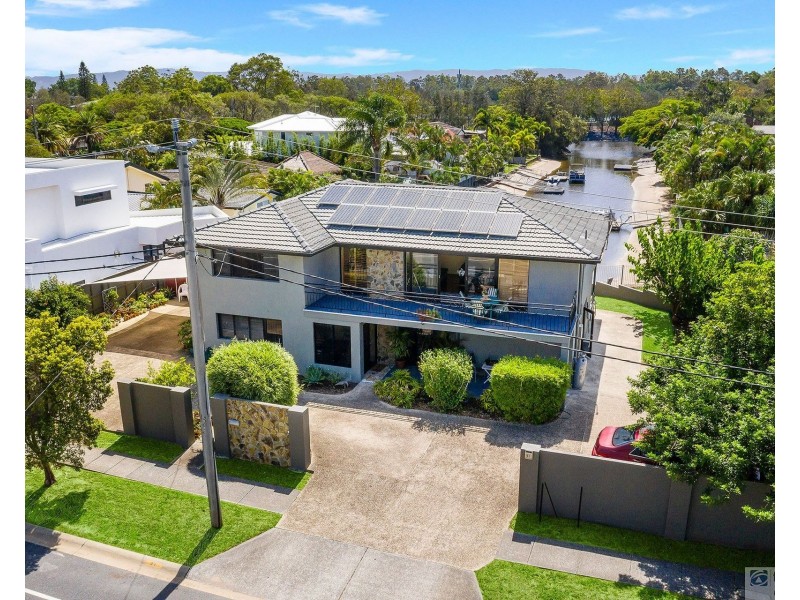 31 Pacific Boulevard, Broadbeach Waters QLD 4218