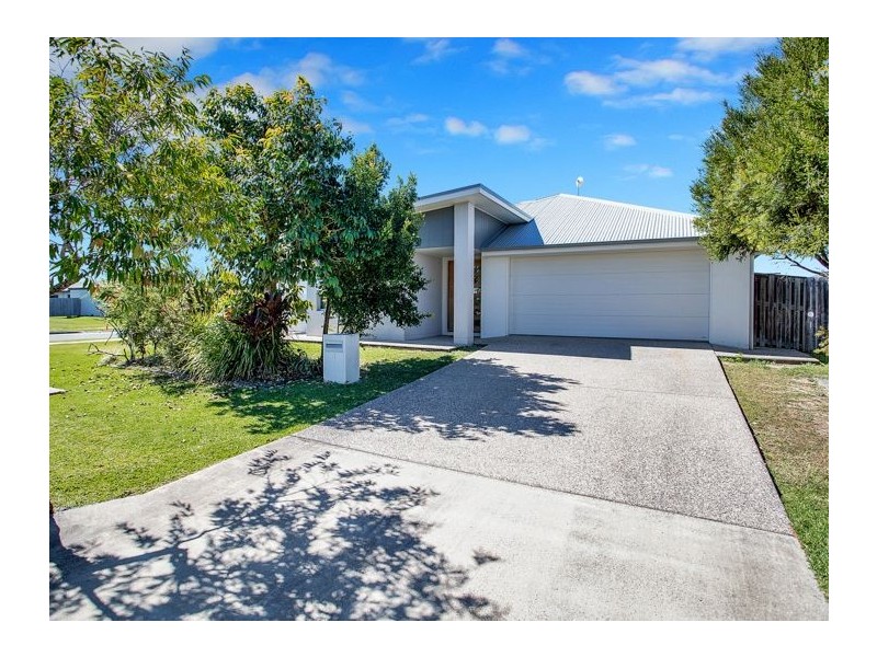 1 Goldwyn Close, Bakers Creek QLD 4740