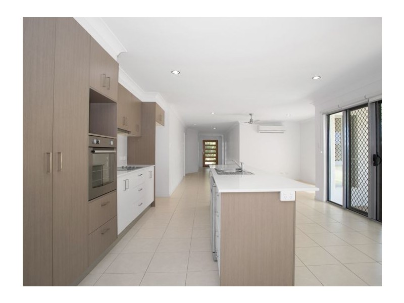 1 Goldwyn Close, Bakers Creek QLD 4740