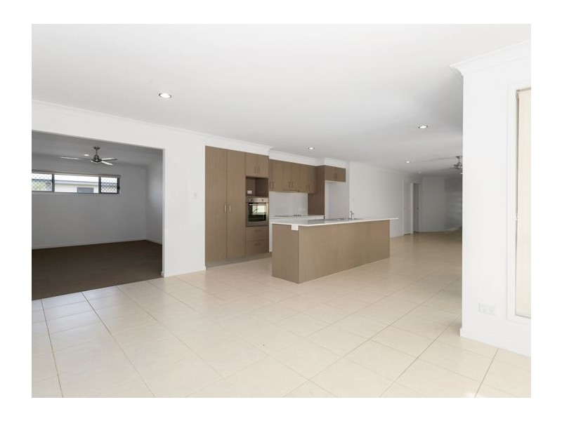 1 Goldwyn Close, Bakers Creek QLD 4740