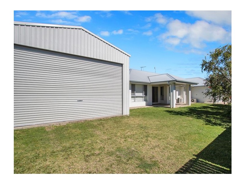 1 Goldwyn Close, Bakers Creek QLD 4740