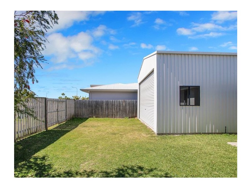 1 Goldwyn Close, Bakers Creek QLD 4740