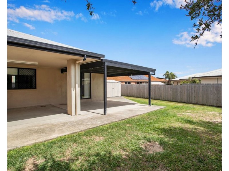 4 Helvellyn Street, Eimeo QLD 4740