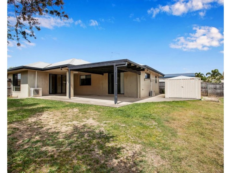 4 Helvellyn Street, Eimeo QLD 4740