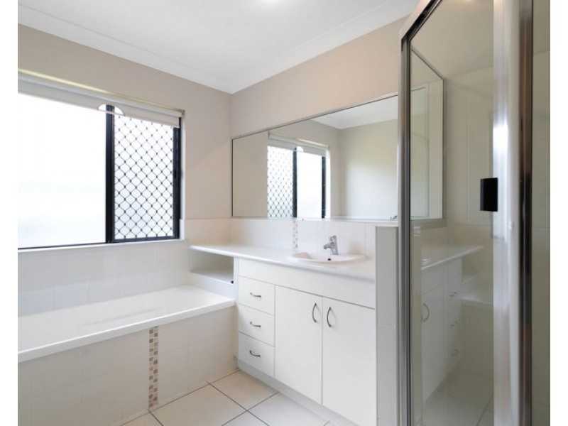 23 Monash Way, Ooralea QLD 4740