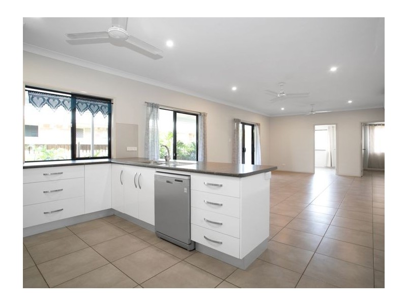 5 College Court, North Mackay QLD 4740