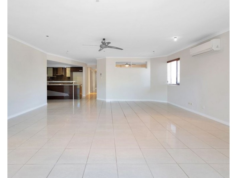 1/9 Marina Beach Parade, Mackay Harbour QLD 4740