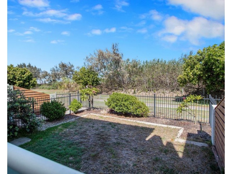 1/9 Marina Beach Parade, Mackay Harbour QLD 4740