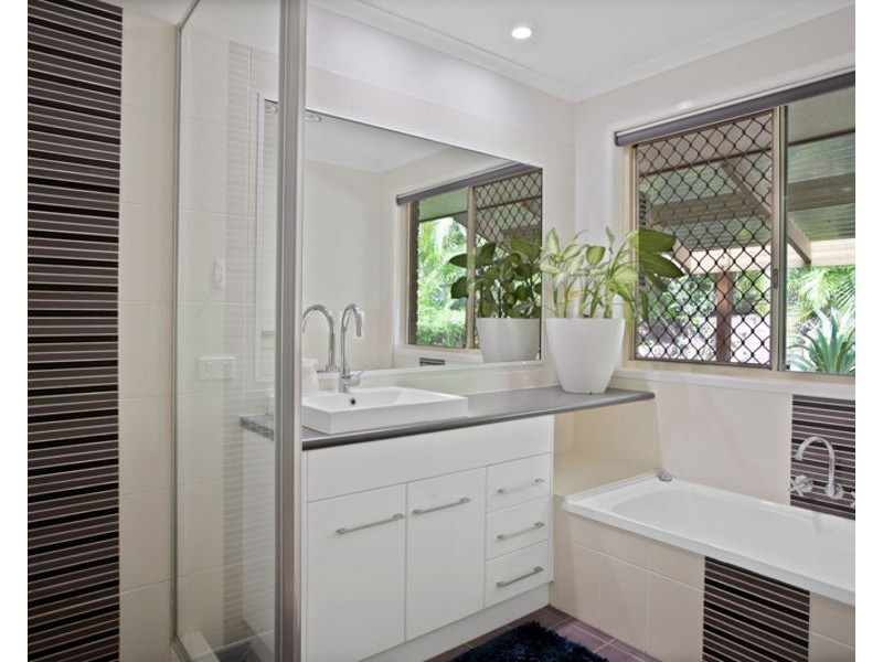 3 Sologinkins Road, Rural View QLD 4740