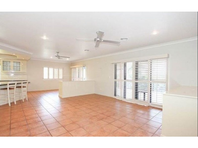 4 James Croker Drive, Mount Pleasant QLD 4740