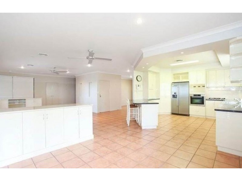 4 James Croker Drive, Mount Pleasant QLD 4740