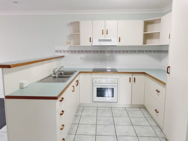 8/63 Shakespeare Street, East Mackay QLD 4740