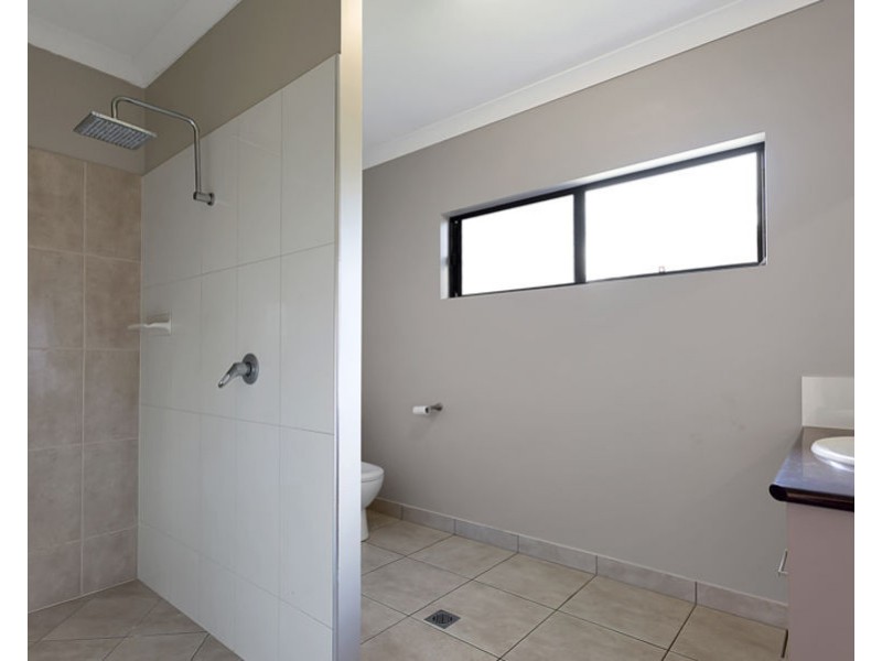 12 Ahern Court, Rural View QLD 4740